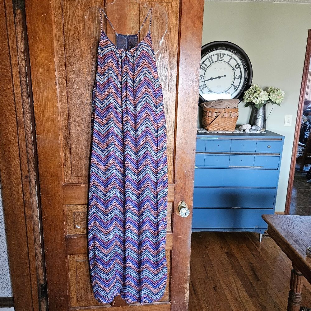 Wallflower‎ Junior Women's M Chevron Maxi Dress – Colorful Summer Print NWT